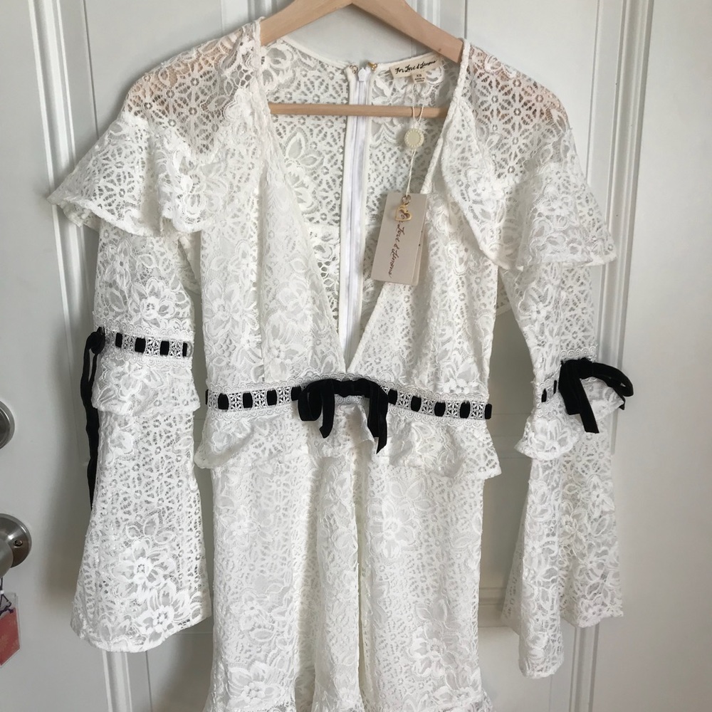 For love and Lemons Bonita lace dress XS NEW